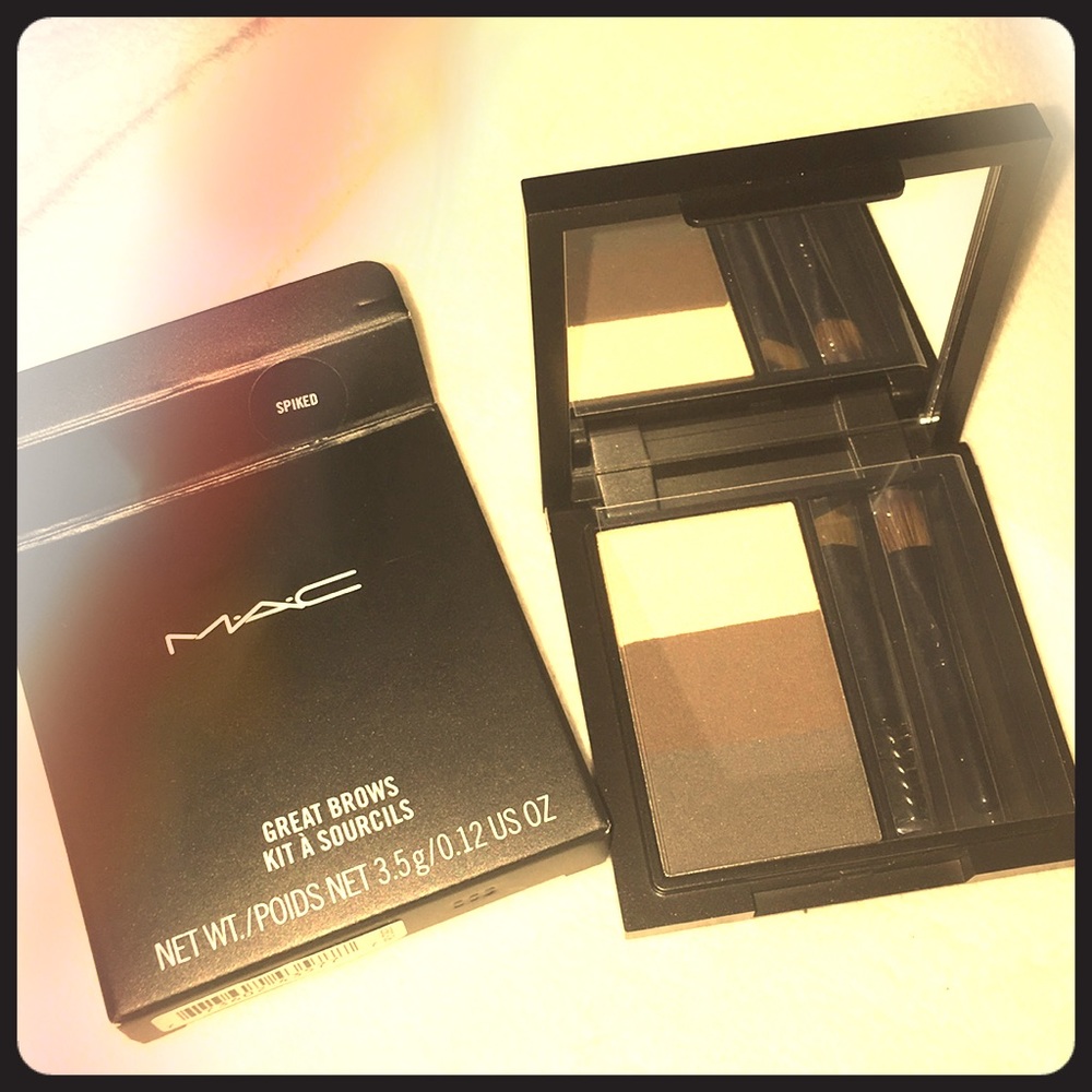 MAC Great Brows kit in Spiked